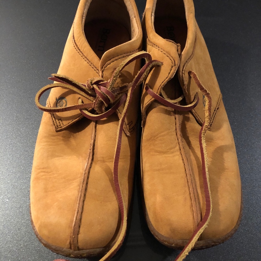 Born loafer leather ties